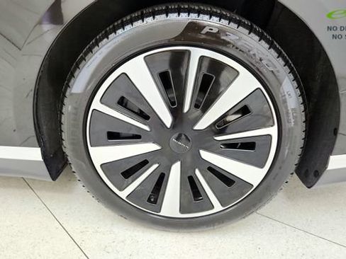 Used 2025 Lucid Air Pure RWD image 76