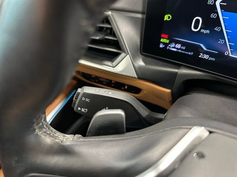 Used 2023 BMW 330e w/ Premium Package image 18