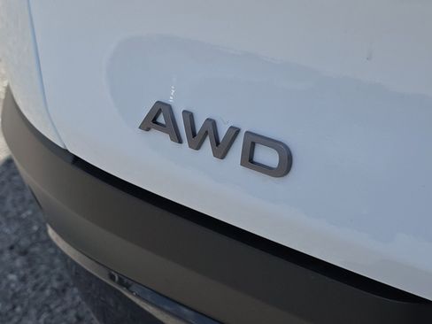 New 2025 Nissan Murano SL image 22