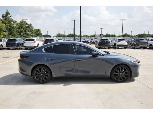 Used 2023 MAZDA MAZDA3 s FWD image 5