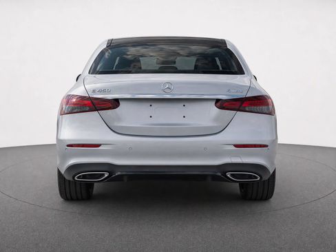 Used 2021 Mercedes-Benz E 450 4MATIC Sedan image 7