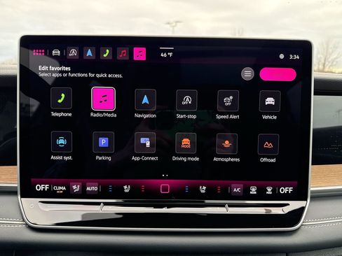 New 2026 Volkswagen Tiguan SEL R-Line image 17