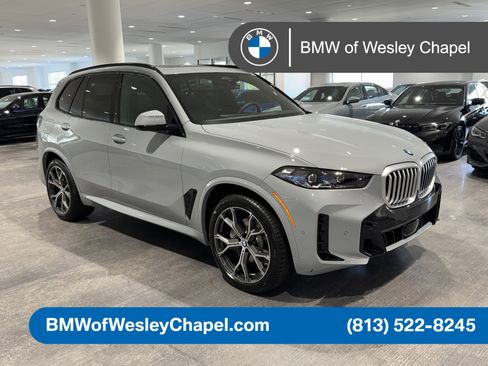 New 2026 BMW X5 xDrive40i w/ M Sport Package image 1