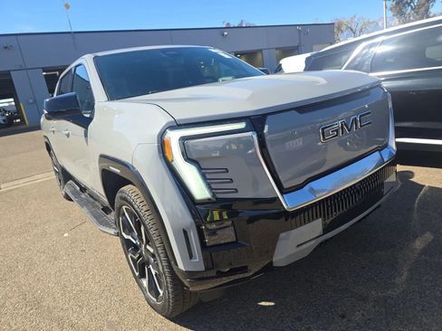 Used 2024 GMC Sierra EV Denali image 10
