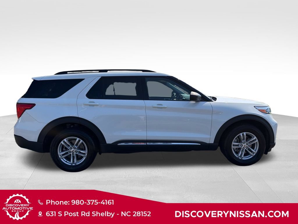 Used 2022 Ford Explorer XLT w/ Equipment Group 202A AWD/4WD image 5
