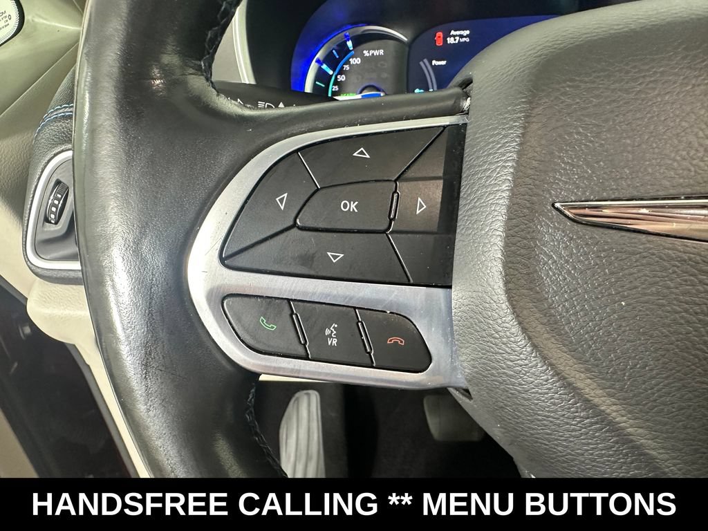 Used 2021 Chrysler Pacifica Touring w/ Cold Weather Group FWD image 12