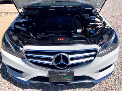 Used 2014 Mercedes-Benz E 350 4MATIC Wagon image 18