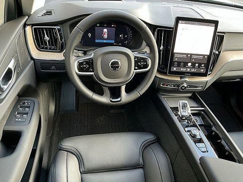 New 2026 Volvo XC60 B5 Ultra w/ Climate Package AWD/4WD image 5