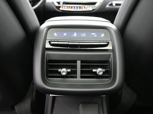 Used 2026 Cadillac Lyriq Signature Sport AWD/4WD image 31