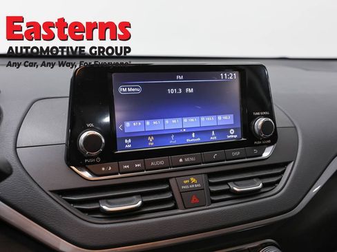 Used 2024 Nissan Altima 2.5 S FWD image 18