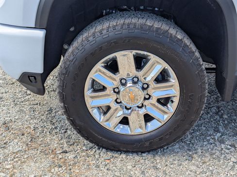 New 2026 Chevrolet Silverado 2500 High Country w/ High Country Premium Package AWD/4WD image 12