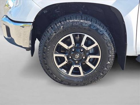 Used 2020 Toyota Tundra Limited w/ TRD Off-Road Package AWD/4WD image 23