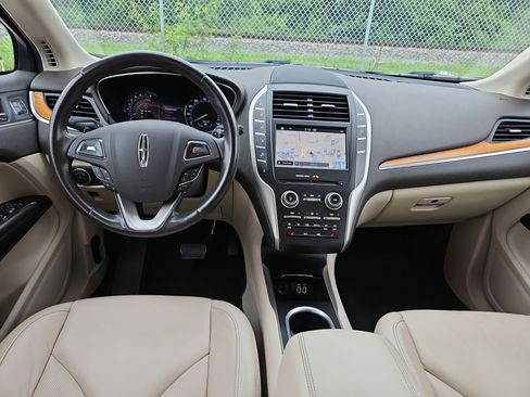 Used 2019 Lincoln MKC Select w/ Select Plus Package image 8