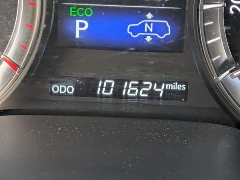 Used 2017 Lexus LX 570 4WD w/ Luxury Package image 30