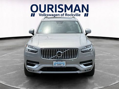 Used 2025 Volvo XC90 B5 Core AWD/4WD image 8