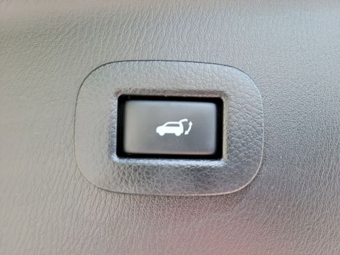 Used 2016 INFINITI QX80 Luxe w/ 22" Wheel Package image 28