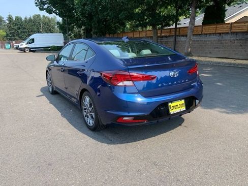 Used 2020 Hyundai Elantra Limited w/ Ultimate Package 03 FWD image 3