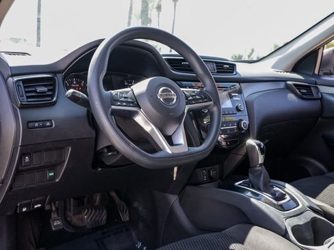 Used 2017 Nissan Rogue Sport S w/ S Appearance Package image 16