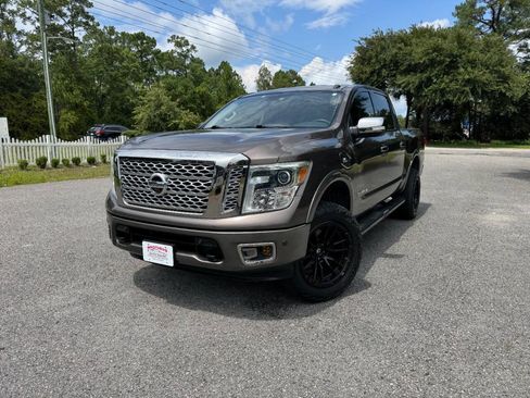 Used 2017 Nissan Titan Platinum Reserve AWD/4WD image 29