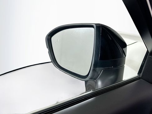 Used 2023 Nissan Pathfinder SL w/ SL Premium Package FWD image 16