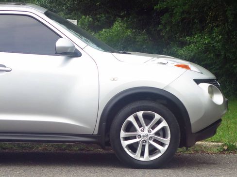 Used 2012 Nissan Juke SL AWD/4WD image 30