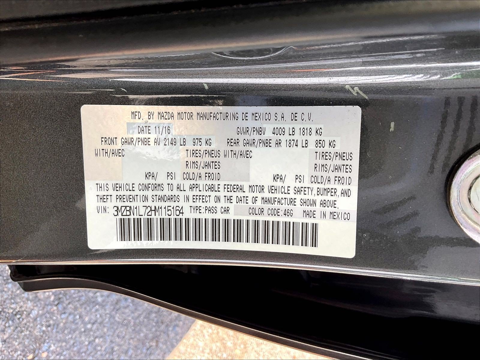 Used 2017 MAZDA MAZDA3 Touring FWD image 32