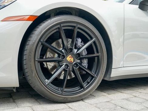 Used 2021 Porsche 911 Carrera 4 image 43