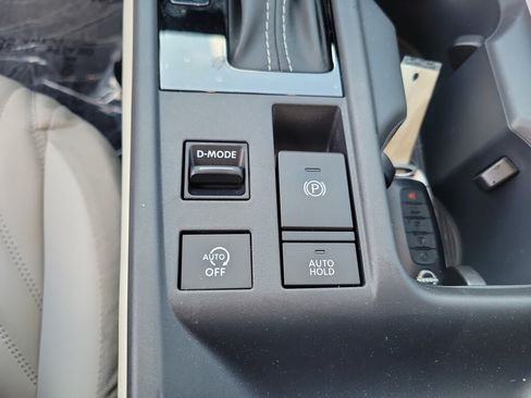 New 2026 Nissan Sentra SL w/ Floor Mat Package FWD image 33
