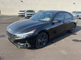 Used 2022 Hyundai Elantra SEL w/ Convenience Package image 3