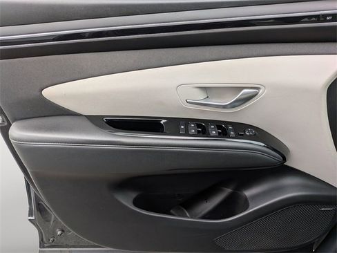 Used 2022 Hyundai Tucson Limited image 23