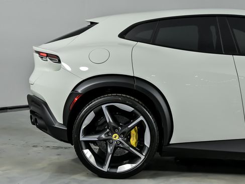 Used 2025 Ferrari Purosangue image 13