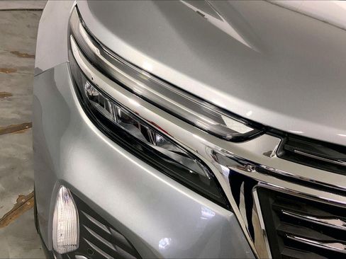 Used 2023 Chevrolet Equinox LT AWD/4WD image 26