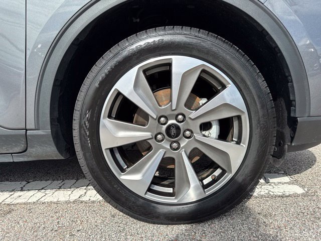 Used 2025 Ford Escape Platinum AWD/4WD image 9