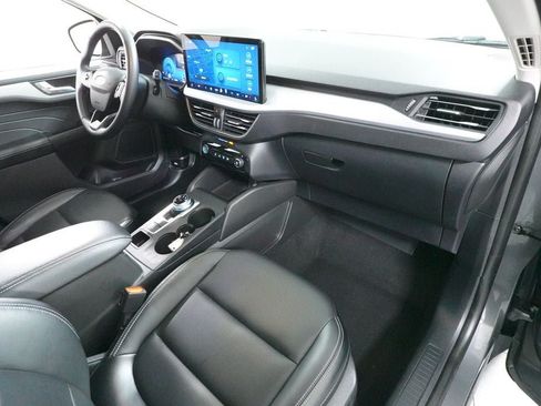 Certified 2025 Ford Escape Platinum AWD/4WD image 34