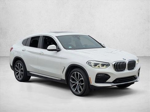 Used 2021 BMW X4 xDrive30i w/ Executive Package image 3