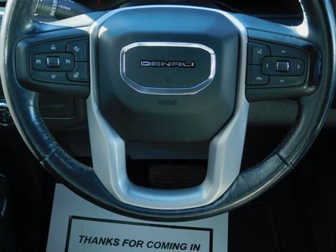 Used 2023 GMC Yukon XL Denali image 17