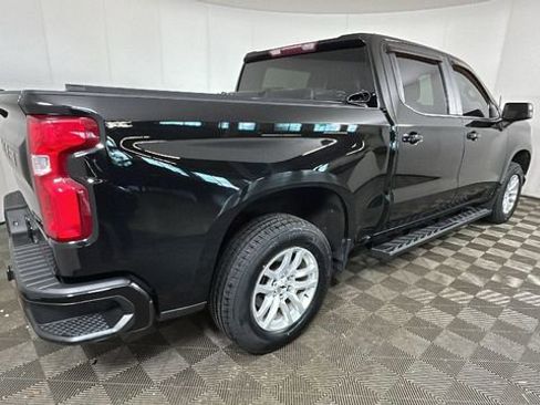 Used 2021 Chevrolet Silverado 1500 RST w/ Z71 Off-Road Package AWD/4WD image 3