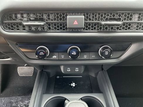 New 2026 Honda HR-V LX image 18
