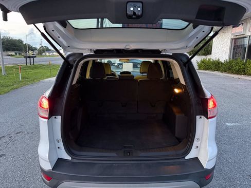 Used 2015 Ford Escape SE FWD image 13