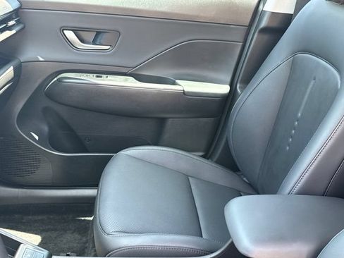 Used 2026 Hyundai Kona Limited FWD image 11