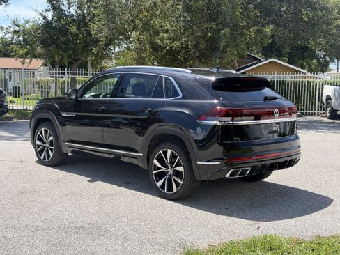 New 2026 Volkswagen Atlas Cross Sport SEL Premium R-Line AWD/4WD image 4