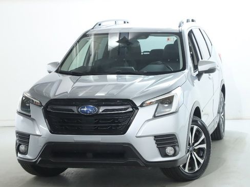 Certified 2023 Subaru Forester Limited image 3