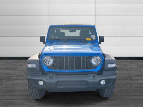 Used 2024 Jeep Wrangler Sport image 6