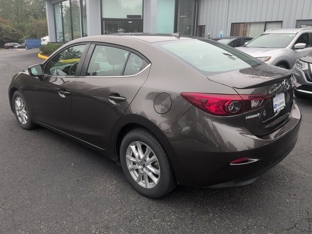 Used 2016 MAZDA MAZDA3 i Grand Touring FWD image 4