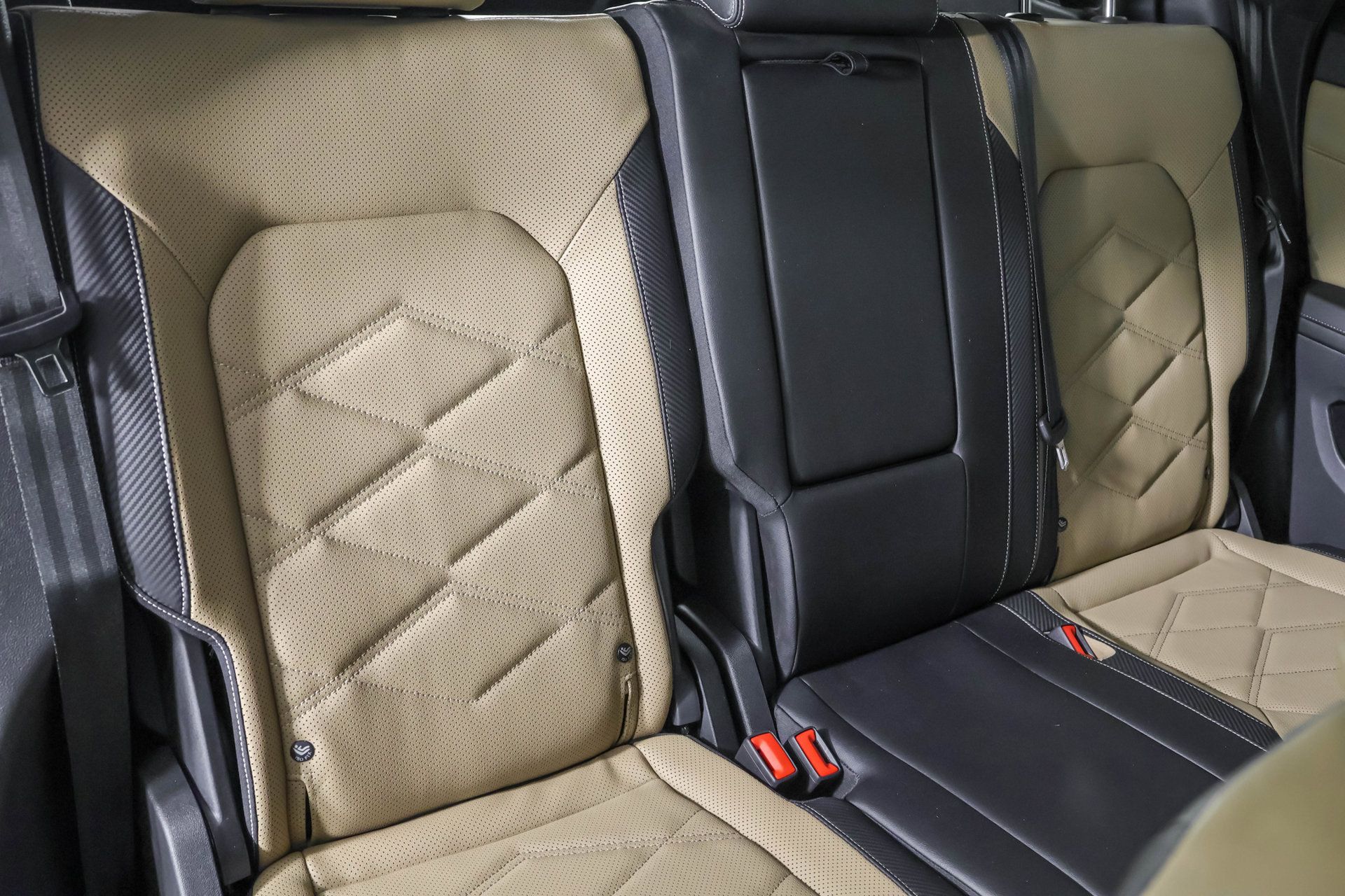 Used 2024 Volkswagen Atlas Cross Sport SE w/ Panoramic Sunroof Package AWD/4WD image 42