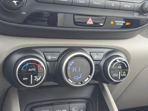 New 2026 Hyundai Venue SEL FWD image 23