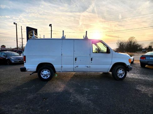 Used 2007 Ford E-250 and Econoline 250 image 3