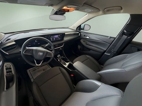 Used 2024 Buick Encore GX Preferred FWD image 16