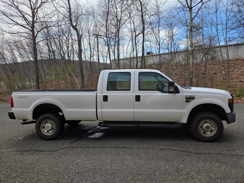 Used 2010 Ford F350 XL AWD/4WD image 4