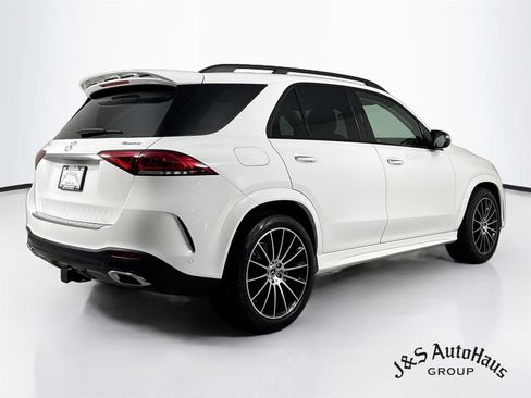 Used 2023 Mercedes-Benz GLE 450 4MATIC w/ AMG Line Exterior image 7